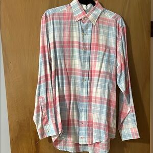 Vineyard Vines Pink and Blue Plaid Shirt. Excellent condition